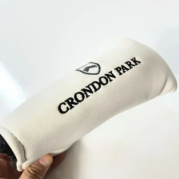 Crondon Park Golf Course Name Blade Putter White Golf Club Head Cover - Picture 3 of 4
